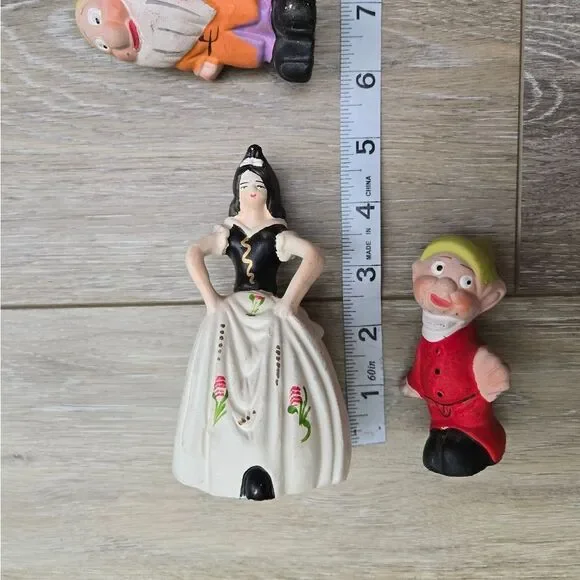 Snow White & The Seven Dwarfs Collection Of Ceramic Hand Painted Figures Vintage